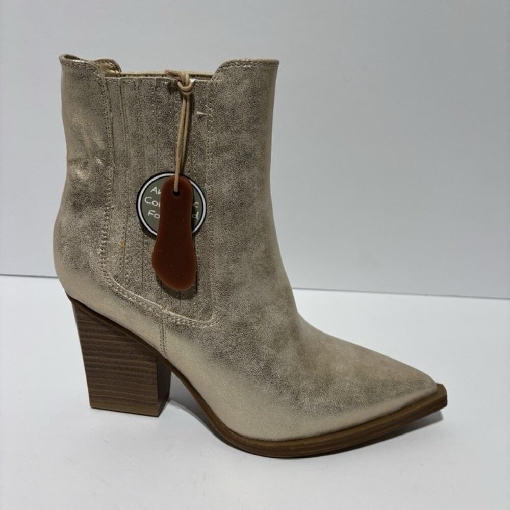 Mia Women’s Prairie Metallic Ankle Booties, Size 7.5 M